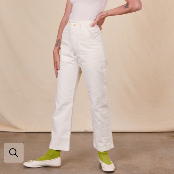 Selling these lightly used pants because they sadly no longer fit me! - Picture 2 of 4